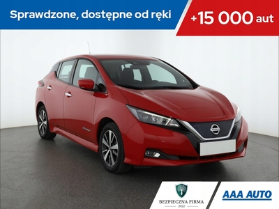 Nissan Leaf II Hatchback Elektryczny 40kWh 150KM 2018