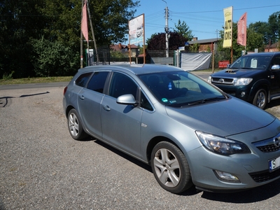 Opel Astra H Sedan 1.7 CDTI ECOTEC 100KM 2011