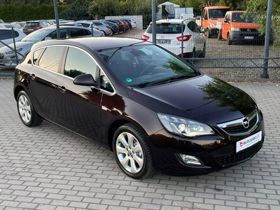 Opel Astra J Hatchback 5d 1.4 Turbo ECOTEC 140KM 2012