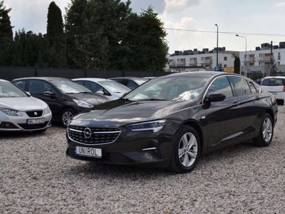 Opel Insignia II Grand Sport Facelifting 2.0 Diesel 174KM 2021