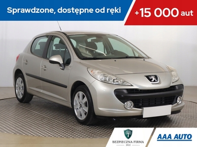 Peugeot 207 Hatchback 5d 1.4 VTi 95KM 2009