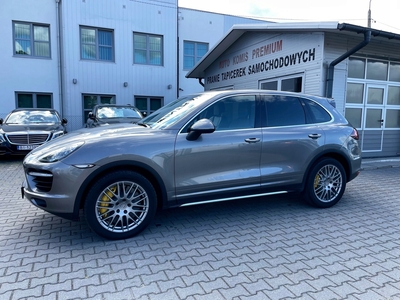 Porsche Cayenne II SUV 4.8 V8 Turbo 500KM 2011