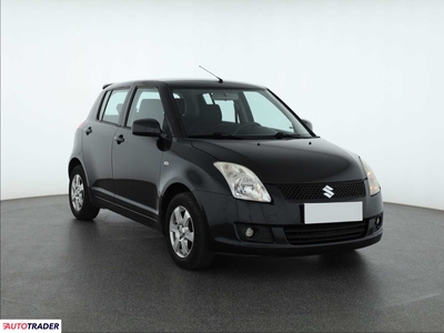 Suzuki Swift 1.3 91 KM 2010r. (Piaseczno)