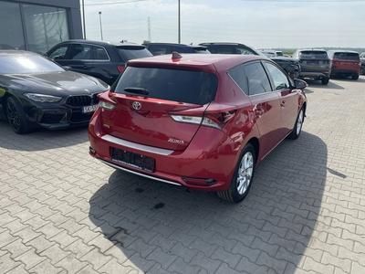 Toyota Auris II Hatchback 5d Facelifting 1.6 Valvematic 132KM 2016