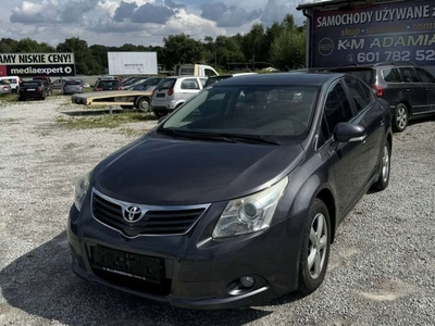 Toyota Avensis II Sedan 2.0 D-4D 126KM 2009