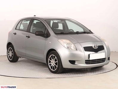 Toyota Yaris 1.4 88 KM 2008r. (Piaseczno)