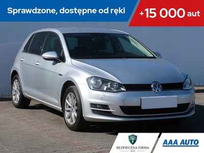 Volkswagen Golf VII Hatchback 3d 1.2 TSI 85KM 2015