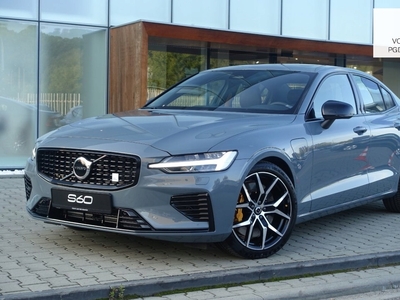 Volvo S60 III Sedan Plug-In Facelifting 2.0 T8 455KM 2024