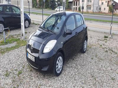 Toyota Yaris II 1.0 Benzyna Webasto Zadbany