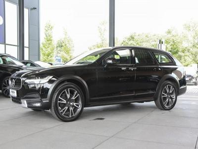 Volvo V90 Volvo V90 CC D4 AWD Pro BLIS Harman Keyless