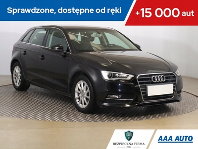 Audi A3 8V Hatchback 3d 1.4 TFSI 122KM 2013