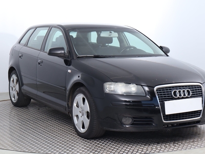 Audi A3 II (8P) , Klimatronic,ALU, El. szyby