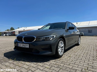 BMW Seria 3 318d