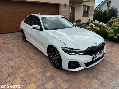 BMW Seria 3 330i xDrive M Sport