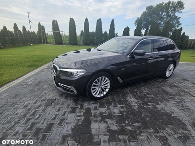 BMW Seria 5 520d Luxury Line