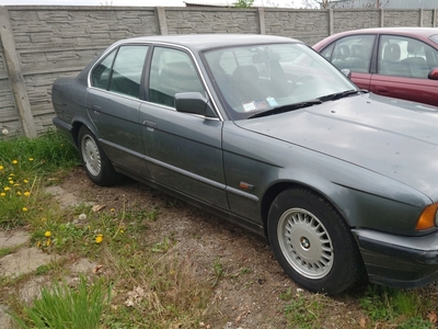 BMW Seria 5 E34 Sedan 520 i 24V 150KM 1990