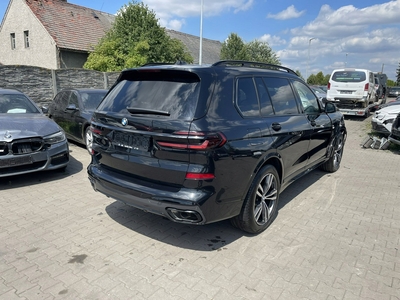 BMW X7 SUV Facelifting 3.0 40i 381KM 2023