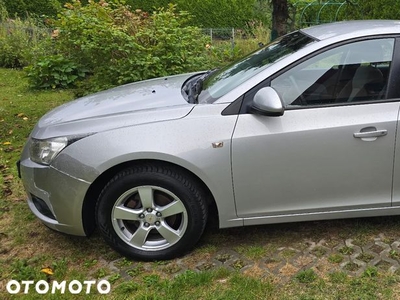 Chevrolet Cruze 1.6 LS