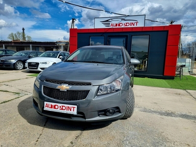 Chevrolet Cruze Hatchback 5d 1.8 16V DOHC 141KM 2011