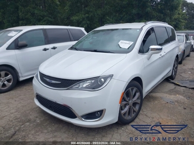 Chrysler Pacifica II 3.6 V6 291KM 2019