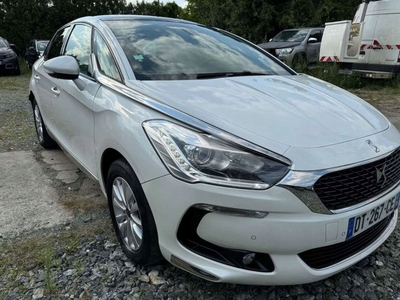 DS 5 Hatchback (Citroen) 1.6 Blue HDi 120KM 2015