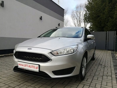 Ford Focus III Hatchback 5d facelifting 1.6 Ti-VCT 85KM 2015