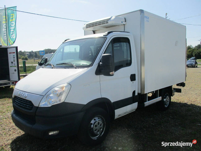 Iveco Daily 35S11 2.3 HPI 110KM \ chłodnia \ drzwi boczne \ winda 500kg \ …