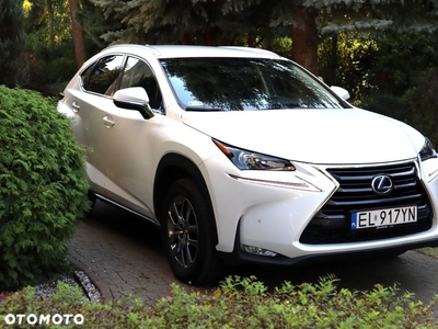 Lexus NX 300h Comfort AWD