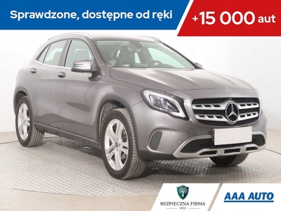 Mercedes GLA I Off-roader 1.6 200 156KM 2017