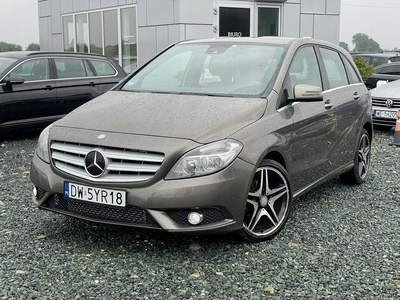 Mercedes Klasa B W246 Sports Tourer 180 BlueEFFICIENCY 122KM 2012