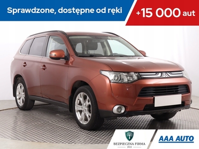 Mitsubishi Outlander III SUV 2.2 DOHC DI-D 150KM 2013