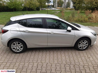 Opel Astra 1.4 benzyna 125 KM 2019r. (Warszawa)