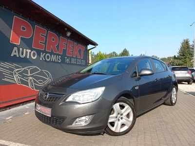 Opel Astra J Hatchback 5d 1.3 CDTI ecoFLEX 95KM 2011