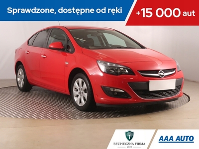 Opel Astra J Sedan 1.4 Turbo ECOTEC 140KM 2015