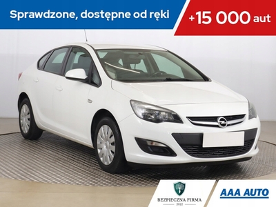 Opel Astra J Sedan 1.4 Turbo ECOTEC 140KM 2018