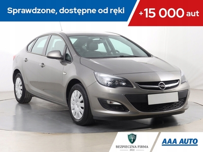 Opel Astra J Sedan 1.6 Twinport ECOTEC 115KM 2017