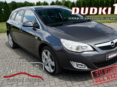 Opel Astra J Sports Tourer 1.4 Twinport ECOTEC 100KM 2011