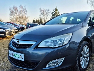 Opel Astra J Sports Tourer 1.4 Twinport ECOTEC 100KM 2012