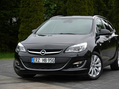 Opel Astra J Sports Tourer Facelifting 1.4 Turbo ECOTEC 140KM 2014