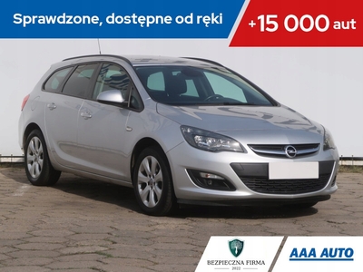 Opel Astra J Sports Tourer Facelifting 1.6 CDTI ecoFLEX 110KM 2015