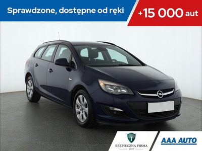 Opel Astra J Sports Tourer Facelifting 1.6 CDTI ecoFLEX 110KM 2015