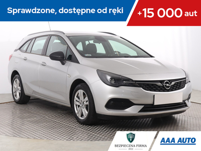 Opel Astra K Sportstourer Facelifting 1.2 Turbo 130KM 2021