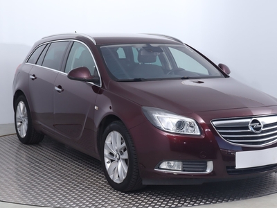 Opel Insignia , Skóra, Navi, Xenon, Bi-Xenon, Klimatronic, Tempomat,