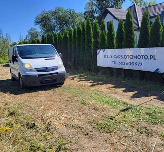 Opel Vivaro A Combi L1 2.0 CDTI 115KM 2012