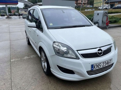 Opel Zafira B 1.8 ECOTEC 140KM 2008