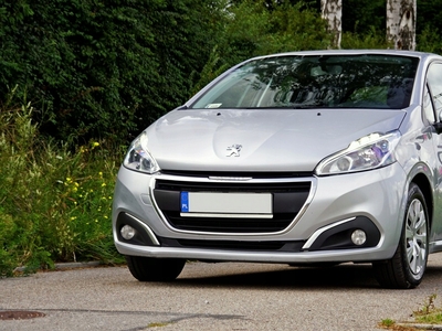 Peugeot 208 I Hatchback 5d Facelifting 1.6 BlueHDi 75KM 2017