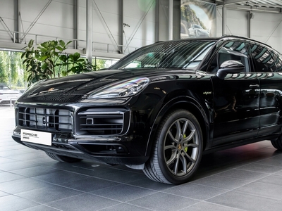 Porsche Cayenne III SUV Plug-In 3.0 462KM 2022