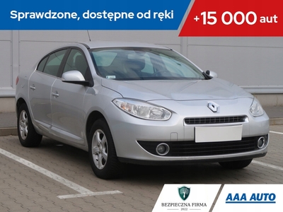 Renault Fluence Sedan 1.6 16V 110KM 2010