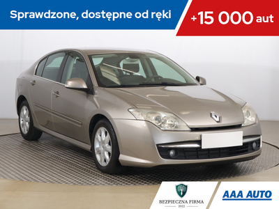 Renault Laguna III Hatchback 2.0 dCi 130KM 2010