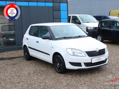 Skoda Fabia II Hatchback Facelifting 1.2 HTP 60KM 2012